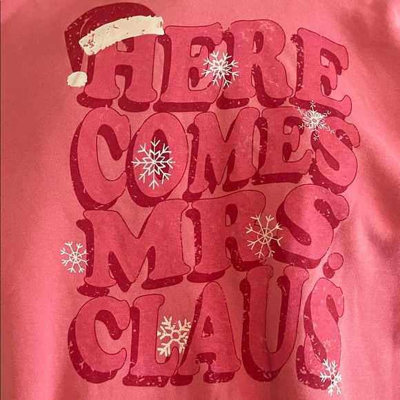 Living Fully Co. Charming Pink Holiday Crew Neck Sweatshirt - Picture 3 of 4